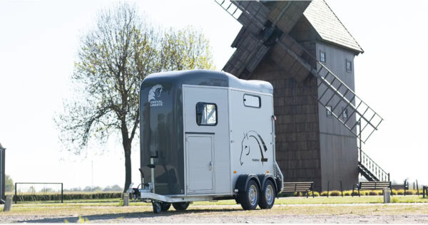 Van Touring Jumping Luxe Cheval Liberté
